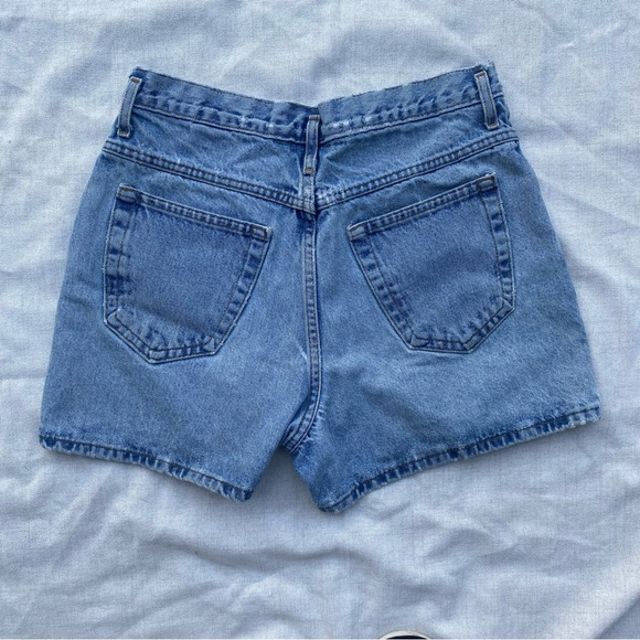 Vintage Jean Shorts Women’s Size 30 Denim High Rise Distressed Cotton - Picture 2 of 7